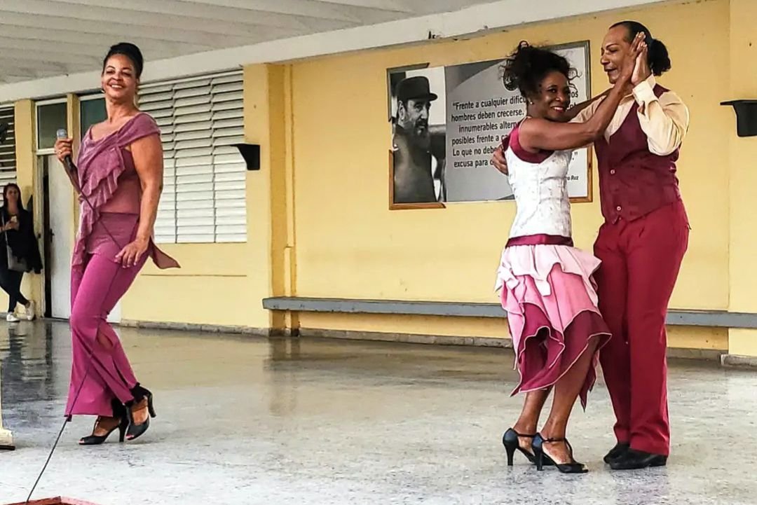 PlazaDmc's tweet photo. 📢Entérate. Este sábado 17 de diciembre, a las 5 p.m. se presentará en El Fanguito la Compañía Danzares que dirige la maestra Delia Barroso, del Centro Prodanza.

📷 Claudio Aguilera, promotor cultural 
@PlazaDCultural 
@CubaEsCultura 
@UNEAC_online 
@CnccCreacion https://t.co/5axA2YYhwG