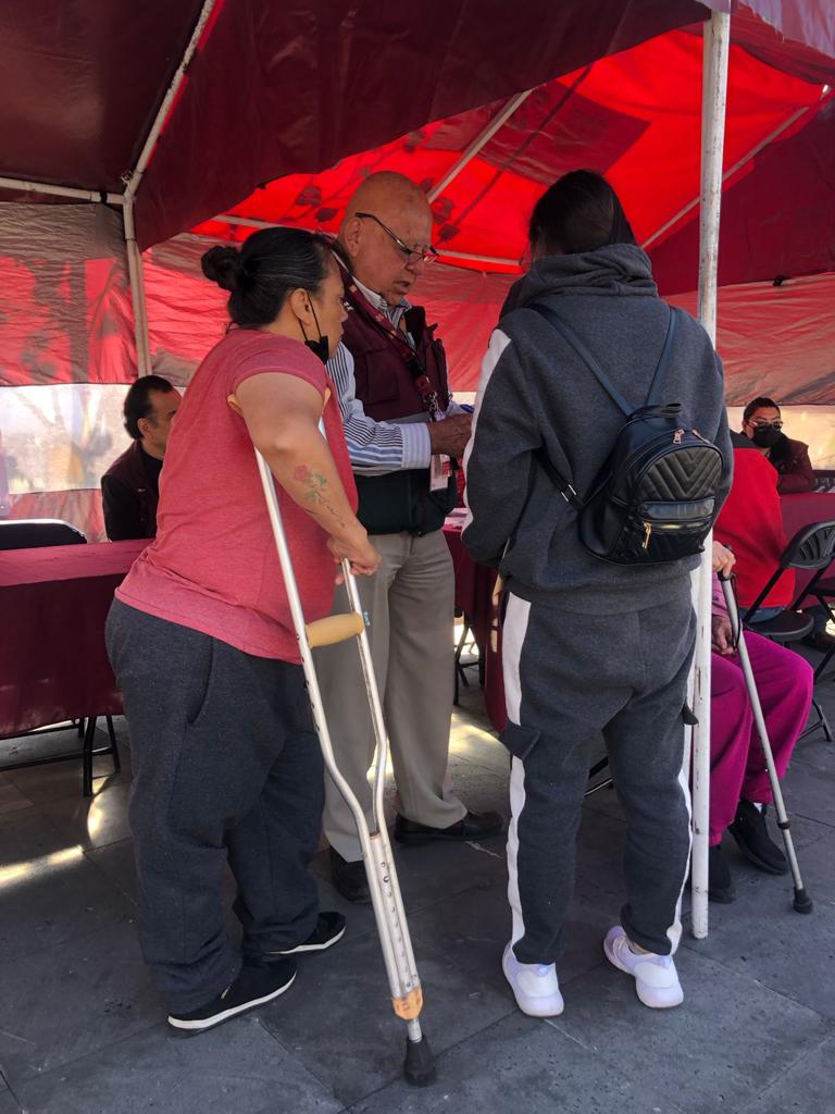 CDMX_PC_Coy's tweet photo. 👉🏾 Seguimos esperándote en #ParqueCantera durante todo diciembre.
♥️Tramita actas de nacimiento y matrimonio
♥️Actividades recreativas
♥️Productos de la canasta básica a precio justo.
♥️Toma de presión y azúcar. https://t.co/xYf0jkjkab