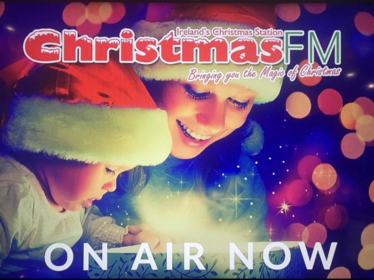johnmtroy's tweet photo. Bringing you the Magic of Christmas from 10.00-midnight #christmasfm https://t.co/UVyEj9w6sJ