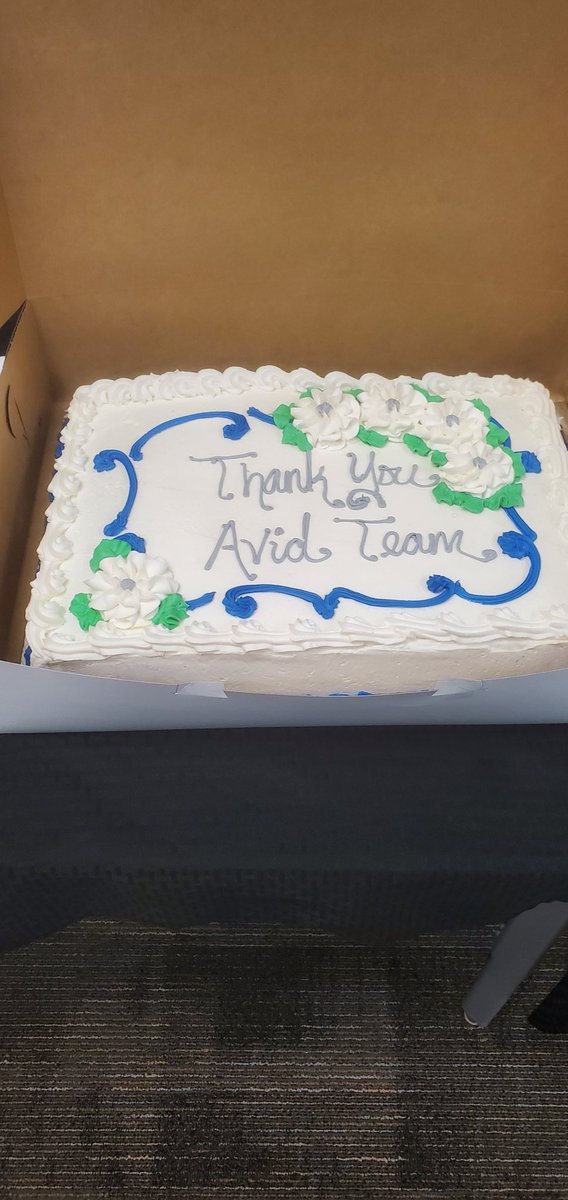 KMSAVID's tweet photo. Celebrating our KMS AVID Team! We had a successful Tutor Breakfast and AVID Team luncheon! https://t.co/2EfoZ5S27l
