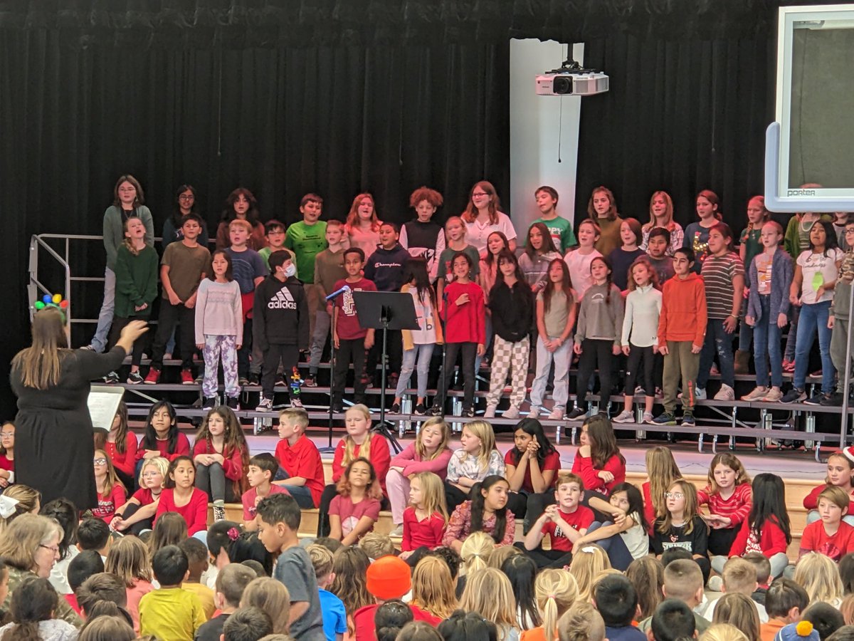 jim_angelo_1969's tweet photo. Enjoyed the seasonal songs sung by the JSES 4th & 5th grade chorus Ss! Great music and choreography -- movement designed entirely by the students!! @fcpsk12 @JSESprincipal @BrianJH82 #JSESINSPIRES https://t.co/2gV82pxZOH
