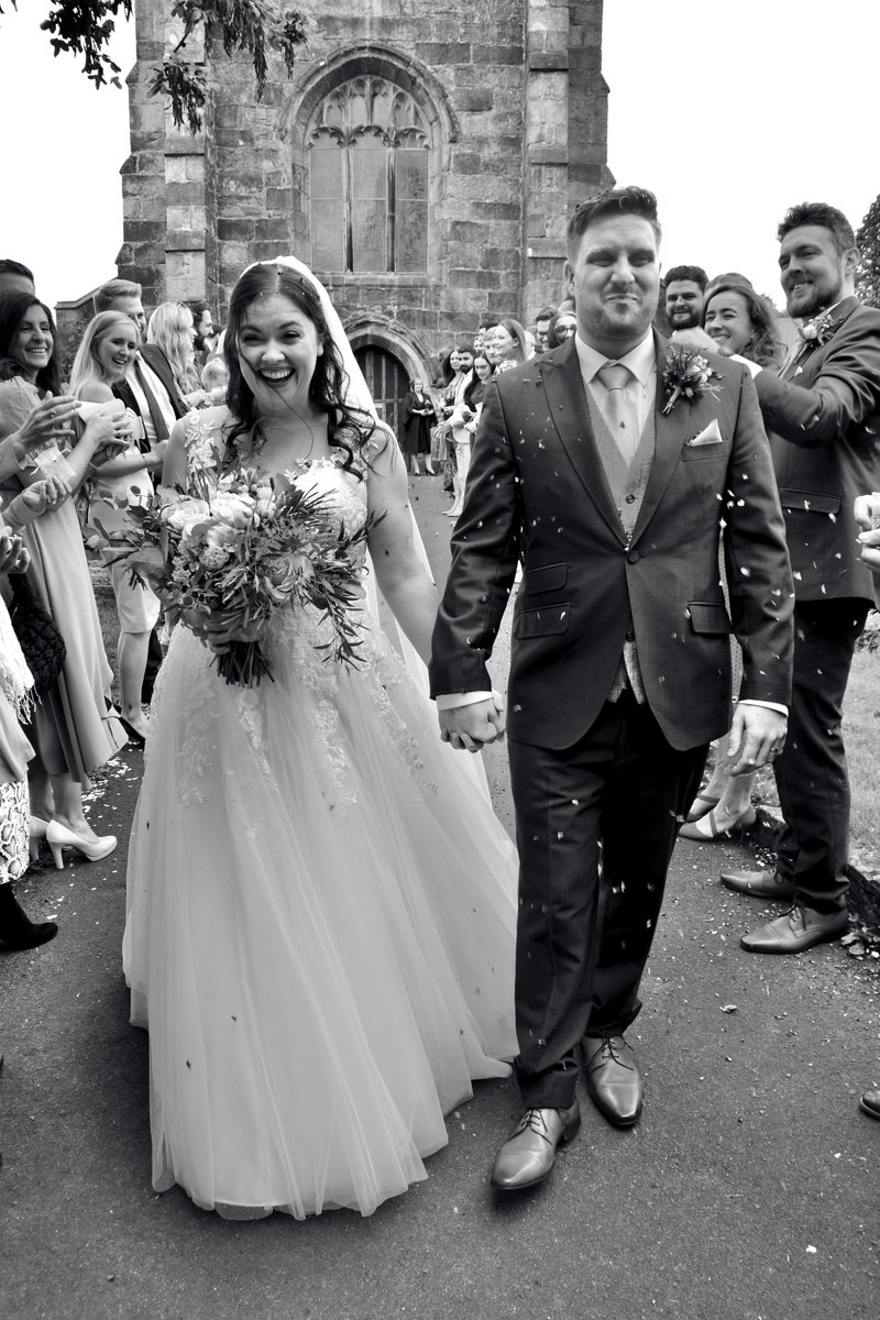 alscottphoto67's tweet photo. Megan & Glenn, 24/09/22. Leaving St. Helen's Church in Waddington. A first for me to take a photo of a couple walking through the bell-ringers! #wedding #happycouple #churchwedding #sthelenschurch #lancashirewedding #sthelenschurchwaddington #bellringers #confetti #confettishot https://t.co/PTIL0ZLmj6