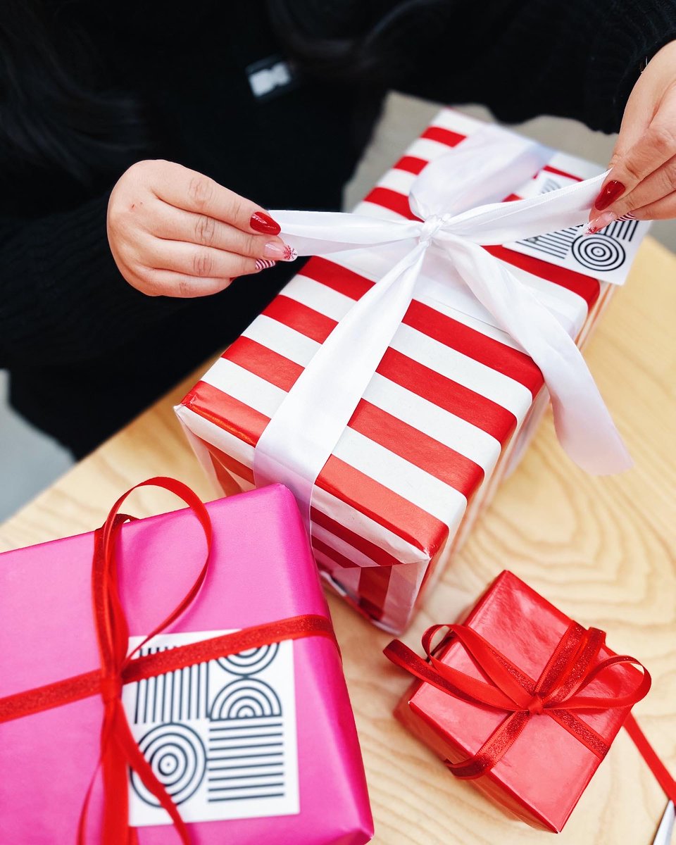 Toy Drive + Gift Wrapping. Help support the Women’s Centre of Calgary with a new, unwrapped toy. Guests who donate one new toy are eligible for complimentary gift wrapping from Guest Services. Visit our website for more details. #DFCHoliday