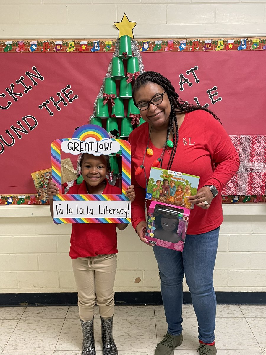 KalandraLoyd's tweet photo. Fa La La La Literacy is still making sounds waves through VLE. Congratulations to our 8th Proficient Reader.🎉❤️💙

“Reading is DREAMING with open eyes!”📚 #CPSBFamily #LiteracyMatters #LAExcellentEducators https://t.co/A9N8mSryP6