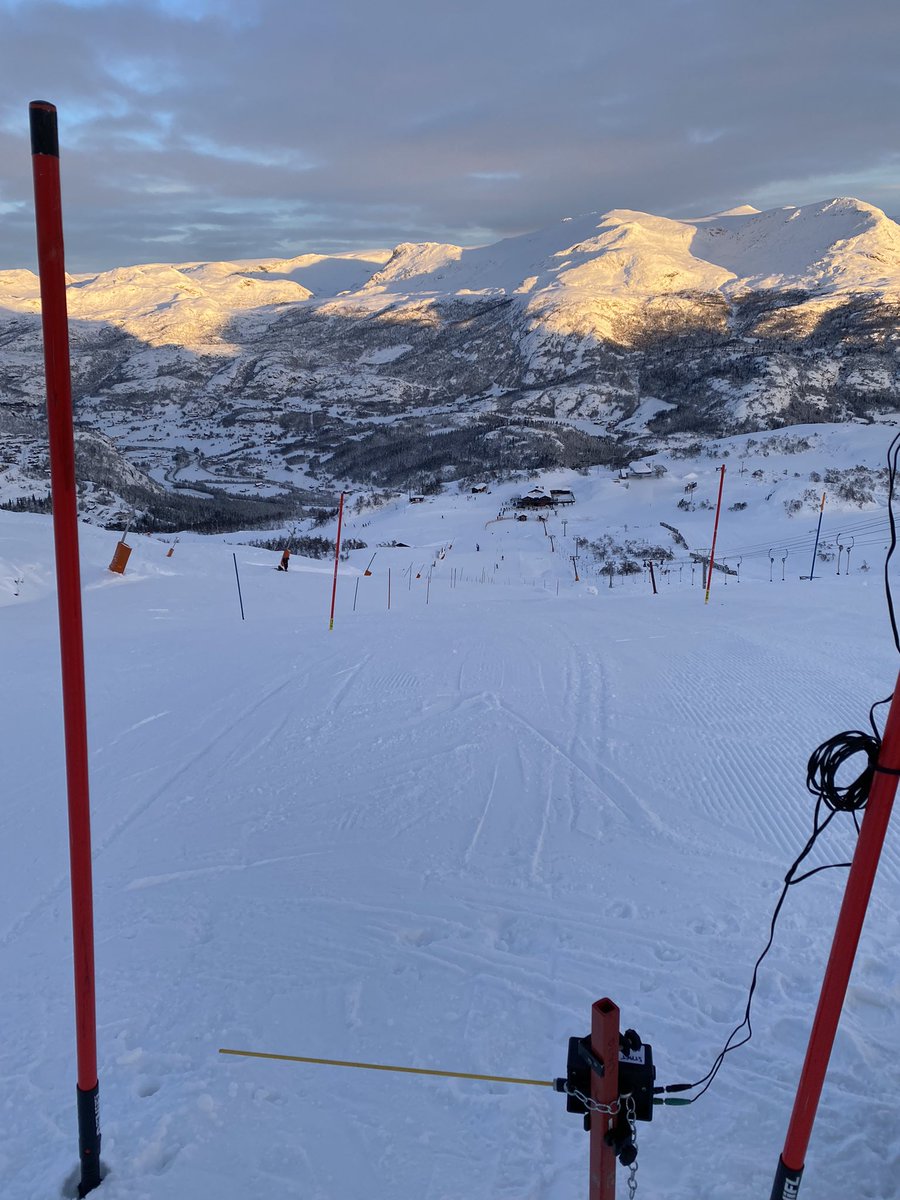 coulson_88's tweet image. Brilliant day on the @RlcSports winter ski championships slalom today. Pte Rob Poth brought the competition up with his chase for selection to the World Championships for GBR.
@AWSAnews @UKArmyLogistics @GBSnowsport @ArmySportASCB