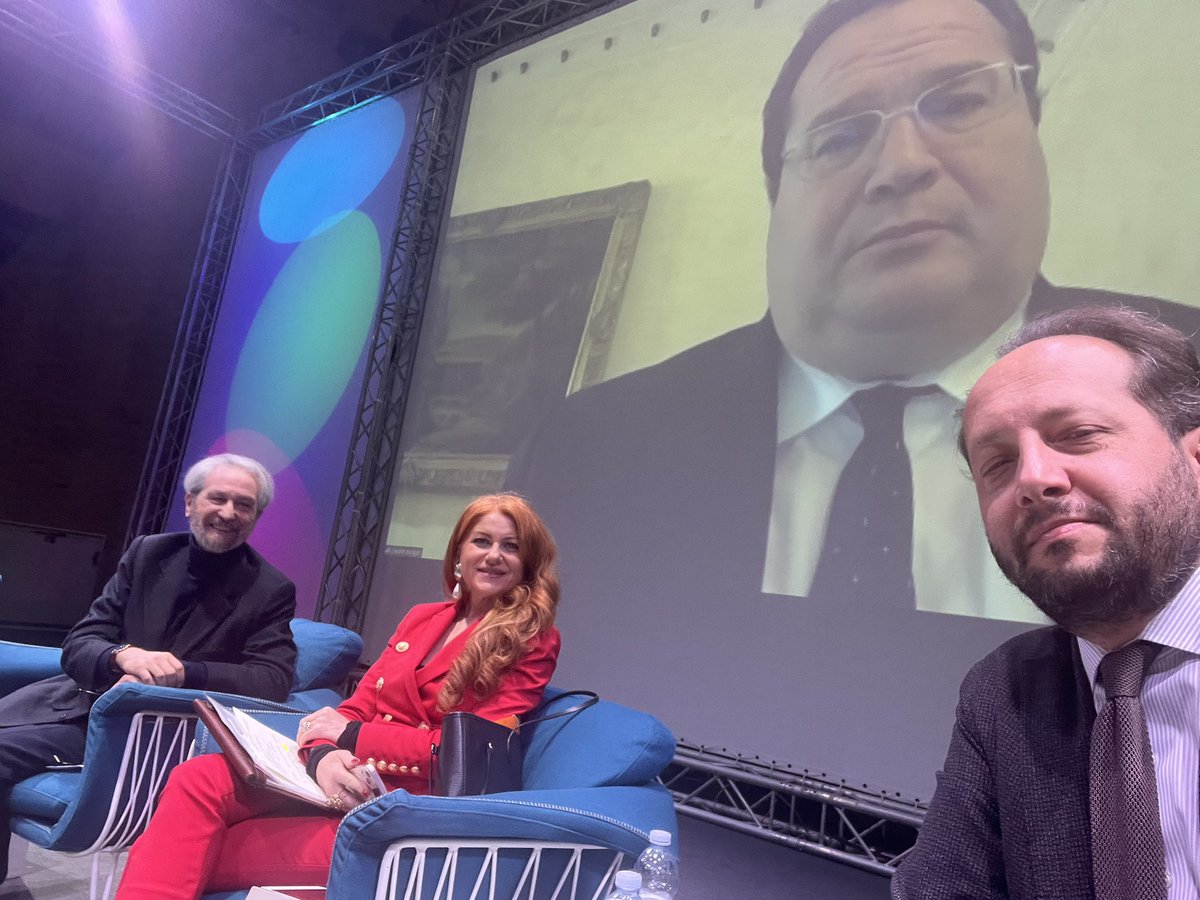 Notizia bomba: a gennaio DL LAVORO con norma #equocompemso 

<a href="/ClaudioDurigon/">Claudio Durigon</a> Sottosegretario <a href="/MinLavoro/">Ministero Lavoro</a> a #Rimini #RPT #CUPER #FedIngER