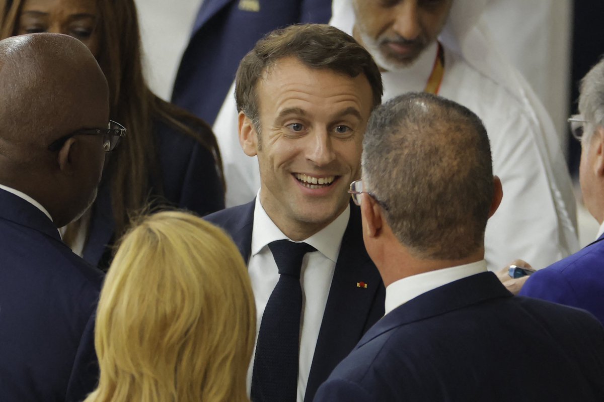 FabrizioRomano's tweet photo. Been told France president Emmanuel Macron has visited Morocco’s dressing room after the game and told Sofyan Amrabat that he has been “the best midfielfer of the tournament” in front of all the squad. 🇲🇦🤝🏻 #Qatar2022 https://t.co/Ya9dOlB7u8