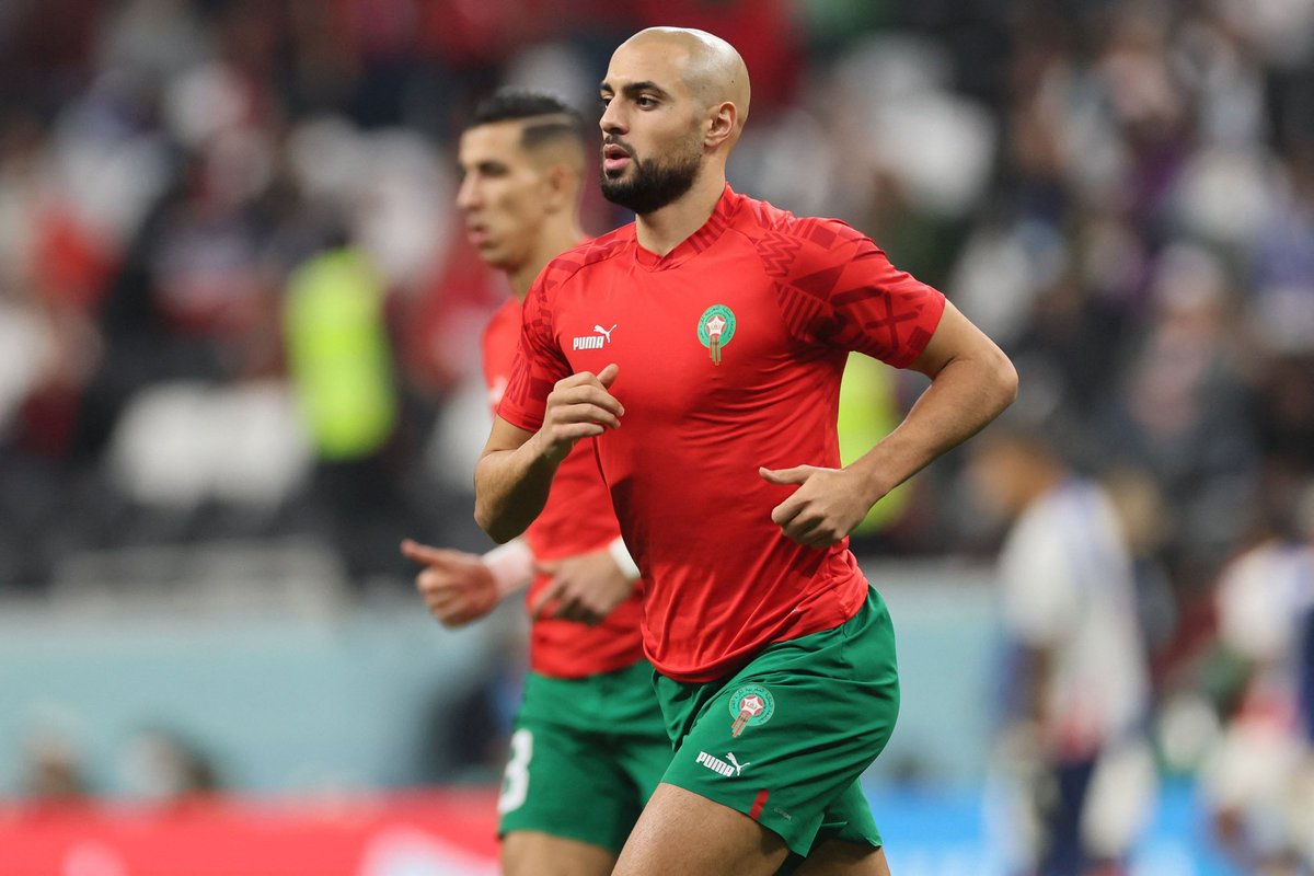 Been told France president Emmanuel Macron has visited Morocco’s dressing room after the game and told Sofyan Amrabat that he has been “the best midfielfer of the tournament” in front of all the squad. 🇲🇦🤝🏻 #Qatar2022