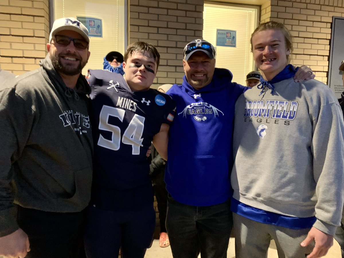 Corey Dragge | Offensive Line Coach tweet media