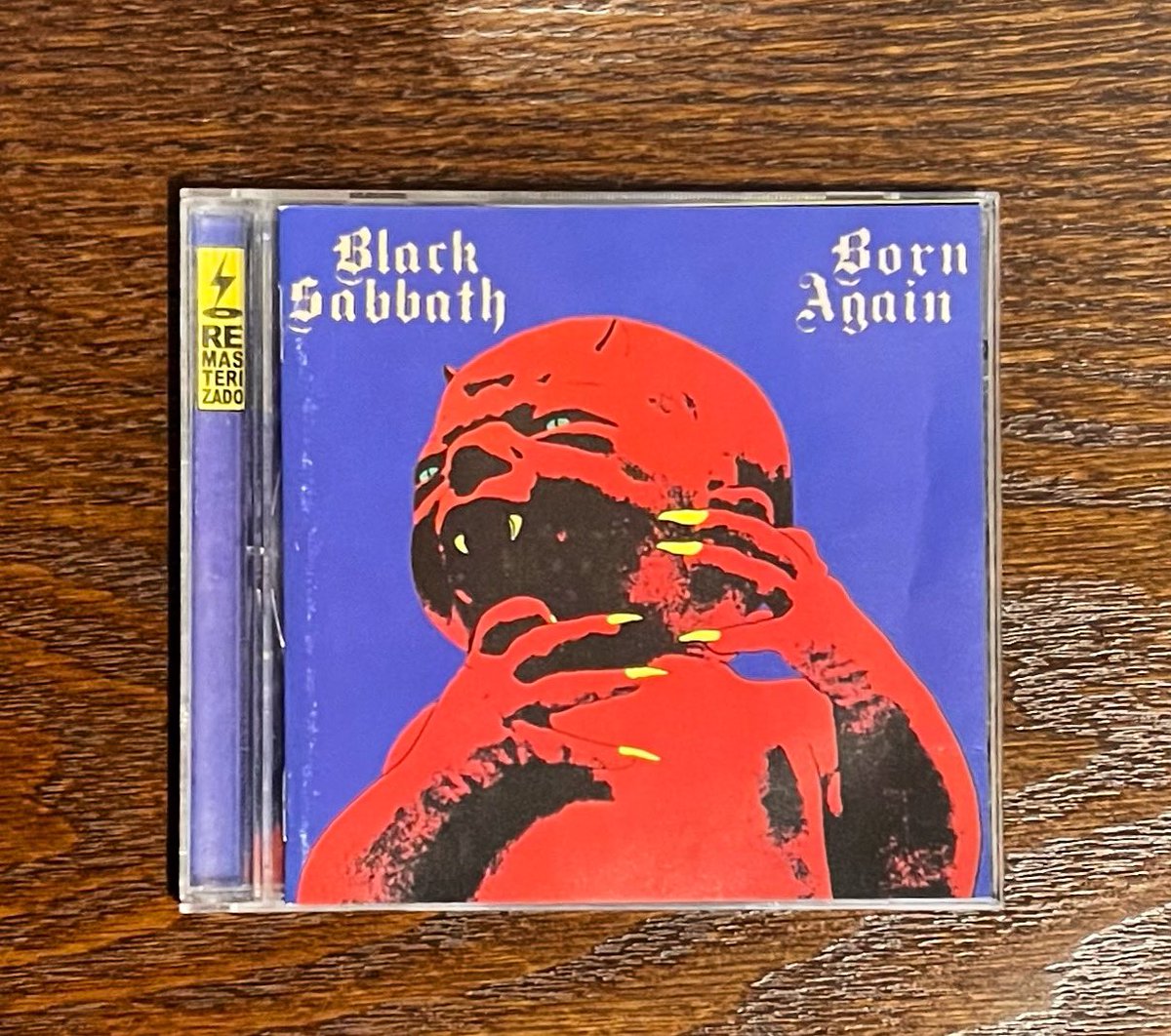 franzoian's tweet photo. Mais um para coleção!
CD
Black Sabbath
Born Again
#blacksabbath
#bornagain
#cdcollection
#cdcollector
#cdcollection
#cdcollections
#cdcollector
#cdcollectors
#cdcommunity
#cdcollecting
#cdphotography
#cdcollectionpost
#cdcollectorsofinstagram
#cdaddict
#cdporn
#cdjunkie
#cdpost https://t.co/ULwhSgg70A