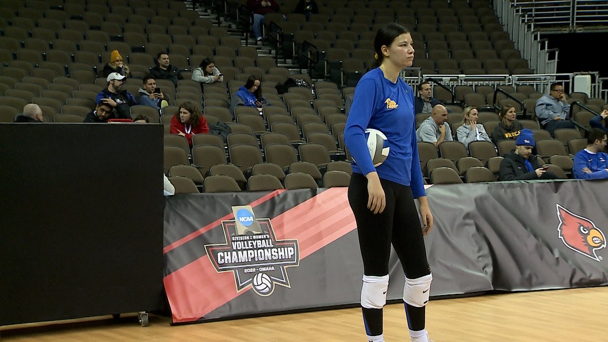 A trio of Nebraska natives are back home for the <a href="/NCAAVolleyball/">NCAA Women's Volleyball</a> #NCAAWVB Final Four 🏐🏆

◾️ <a href="/wahoovball/">Warrior Volleyball</a> // <a href="/LouisvilleVB/">Louisville Volleyball</a> Elle Glock 

◾️ <a href="/MillardNorthVB/">Millard North Volleyball</a> // <a href="/USDVolleyball/">San Diego Volleyball</a> Kate Galvin 

◾️ <a href="/PlatteviewVB/">Platteview Volleyball</a> // <a href="/Pitt_VB/">Pitt Volleyball</a> Sabrina Starks

Their homecoming story tonight at 10 on <a href="/KETV/">KETV NewsWatch 7</a>