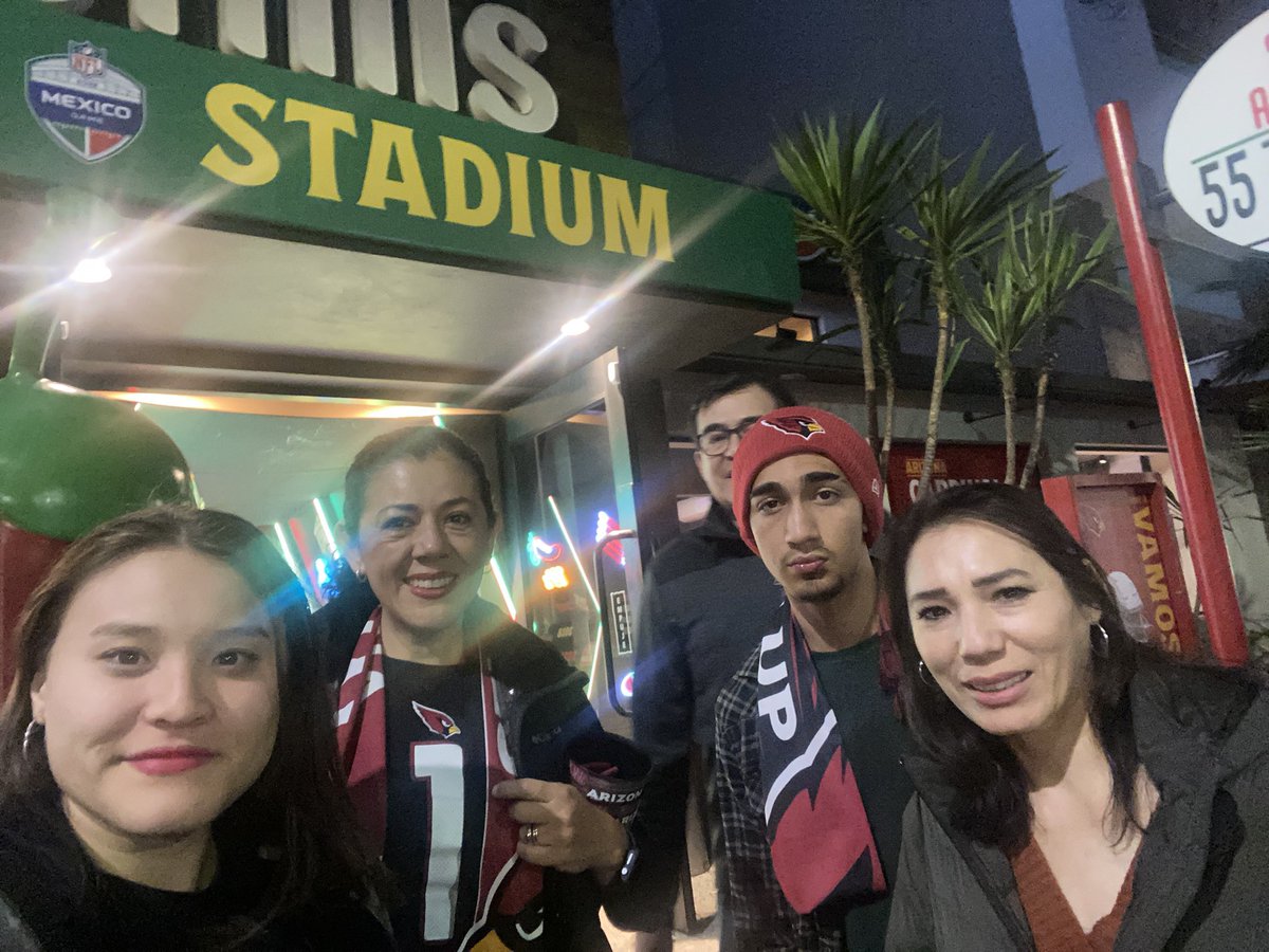 jazzcards's tweet photo. @AZCardenales Lo mejor poder ser  parte de la marea roja desde las gradas a lo largo de esta temporada a pesar que no ha sido el mejor año para mis cards pero esa es la chamba del Fan, el clímax de esta temporada ver a mis cards en casa Azteca @nflgirlsmx https://t.co/BHk9H5voLd