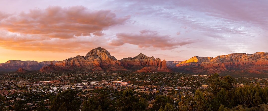 jackandbeanphx's tweet photo. Sedona is known for its iconic red rock. Its beauty draws the interest of drone enthusiasts across the country, but there's one common question that comes up - can you actually fly a drone in Sedona? https://t.co/t8K5t5CHlL https://t.co/OVqbCQhUcB