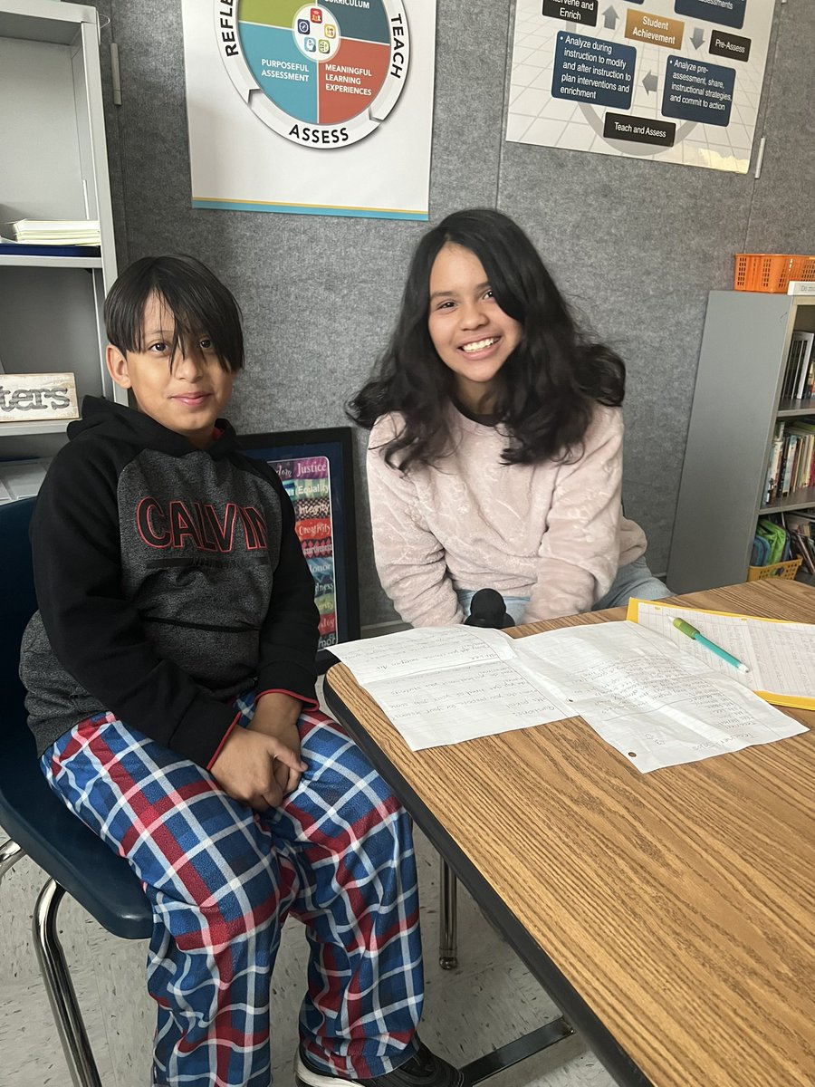 These investigative journalists from <a href="/masimsGRES/">Ms.Sims-GRES</a> class came prepared with great questions and strong follow up questions. Journalism is serious business for this crew <a href="/GrahamRoadES/">Graham Road ES</a> #writing #journalism #empower