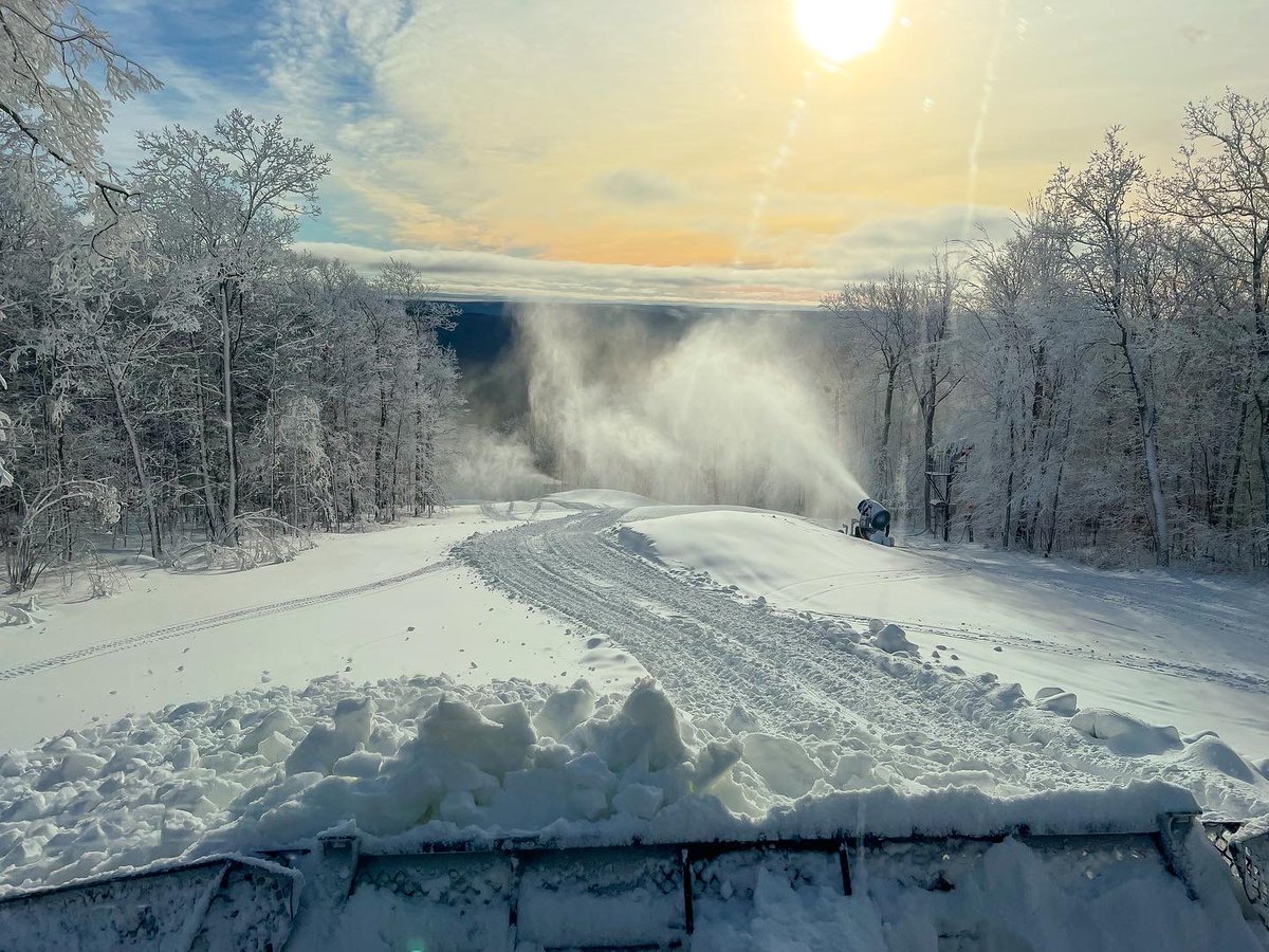 Bristol Mountain tweet media