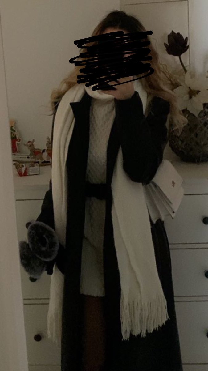 alessiasophie03's tweet photo. Heyy Heyy also meine zahlschlampen es müssen noch ein paar Rechnungen bezahlt werden😋 vllt wie ihr seht war eure Herrin beim Frisur das müsste dann auch noch bezahlt werden und natürlich geht das auf dich also na los ich will das mein Konto Platz ❤️💸 Findom•Fendom•Geldsklave https://t.co/ry8ukNVqnI