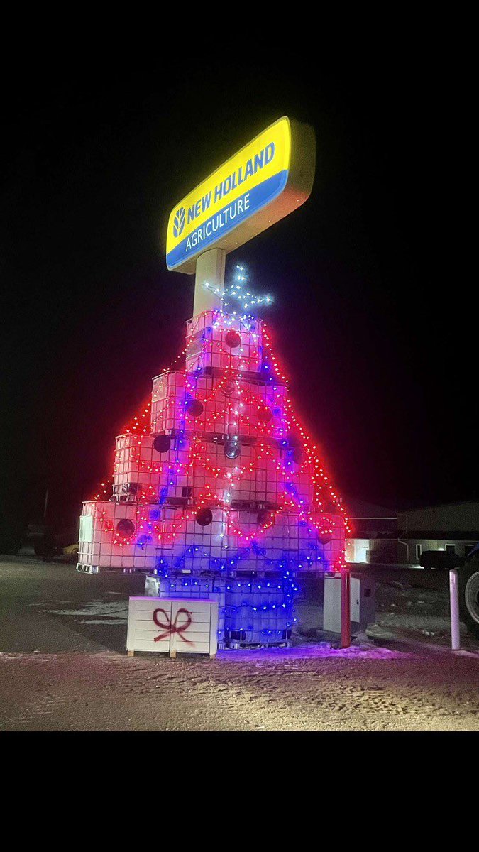🎄Oh Christmas Tree🎄

Our Killarney location got creative and made a Christmas tree out of DEF totes!