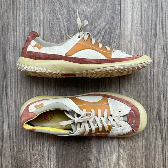 secondcycle's tweet image. So good I had to share! Check out all the items I'm loving on @Poshmarkapp #poshmark #fashion #style #shopmycloset #camper #americaneagleoutfitters #vintage: posh.mk/0P3Dzo3mLvb