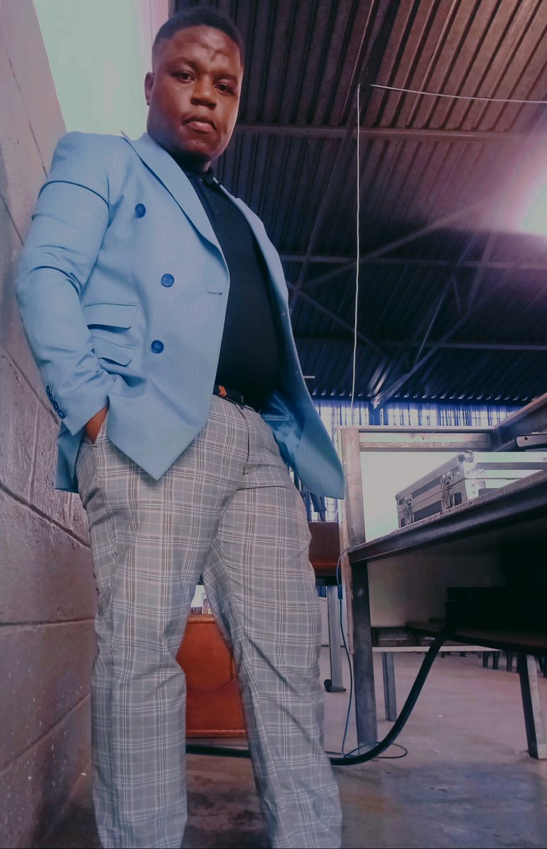 #NEVER GIVE UP KEEP ON WORKING ON YOURSELF