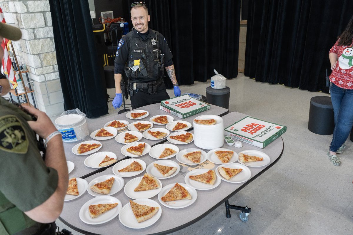 Today marks the half way point for the WCDA Bike drive for perfect attendance at Purl Elementary School in Georgetown.  What better way to celebrate than to host a pizza party!! We had a blast getting to pass out Papa Johns Pizza and hang out with these amazing students.