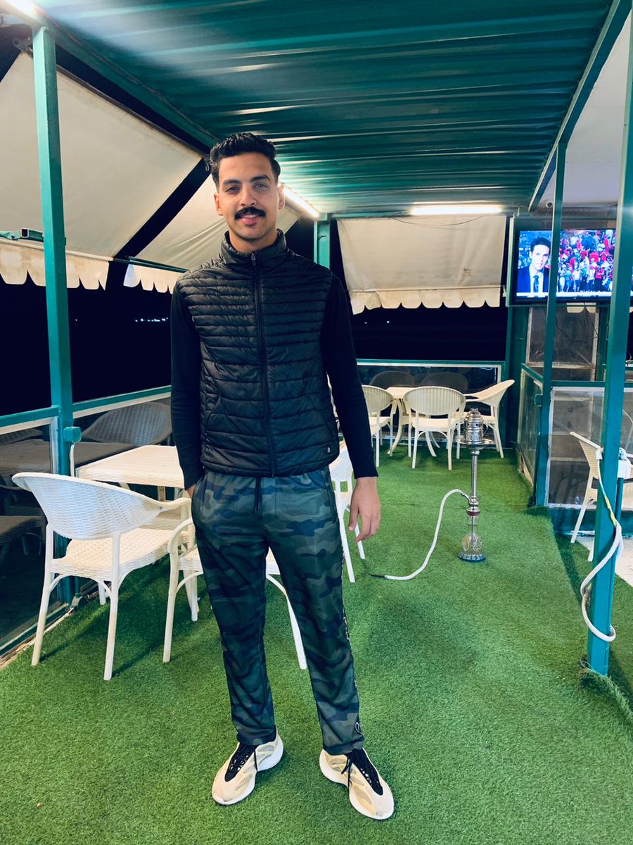 YoussefElzalba1's tweet photo. لو مستغرب لســه هوريــگ الأغرب 🤌 https://t.co/BgFxo5hpoa