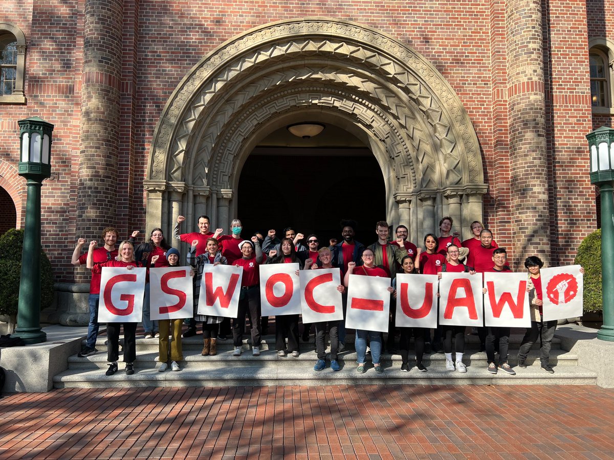 gswocusc's tweet image. Today we filed for our union with supermajority support!!! Excited to continue building our union and a stronger, more equitable USC!