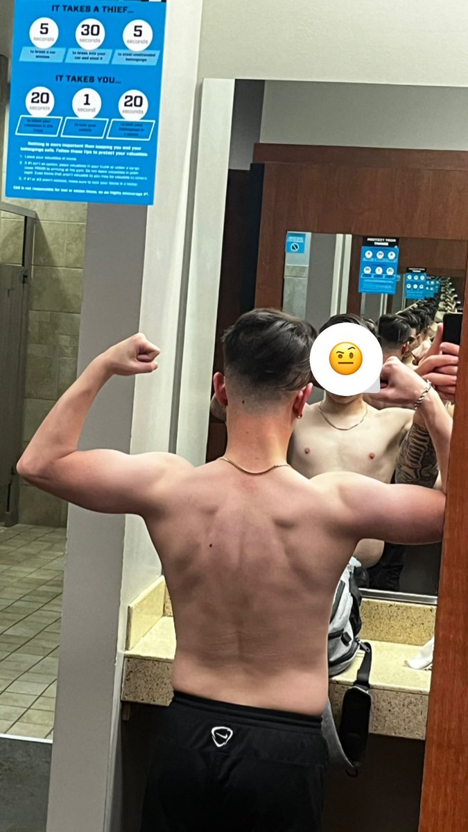 F22Hugo's tweet photo. Bouta get some shut on my arms and back this weekend 😮‍💨 https://t.co/Is9Mk3BbhO