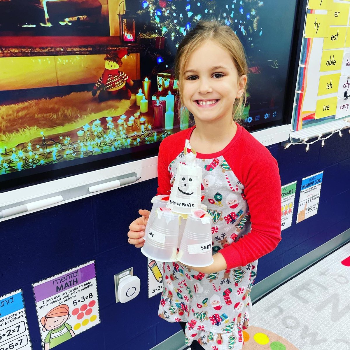 tinastarnes79's tweet photo. We had our STEAM Movie/Challenge today in 2nd Grade. We watched The Ultimate Christmas Present and created our own weather machines! #LCEWolves #StarnesStars #UltimateChristmasPresent #SumnerAchieves https://t.co/s42nCLh8eY