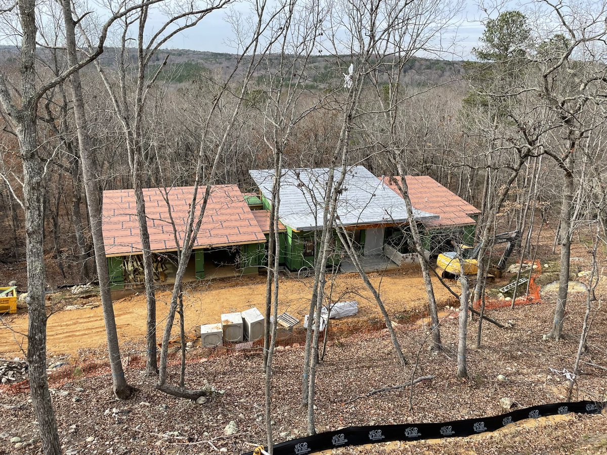 jaydiz's tweet photo. @elonmusk I need your help.    @Tesla Solar is trying to cancel my Tesla shingle roof.  I have had a reservation since 2020 and the new home is past due for the roof install.  I am a custom home builder and this will be a showcase home.  Thank you. https://t.co/bl6zlKmYWc