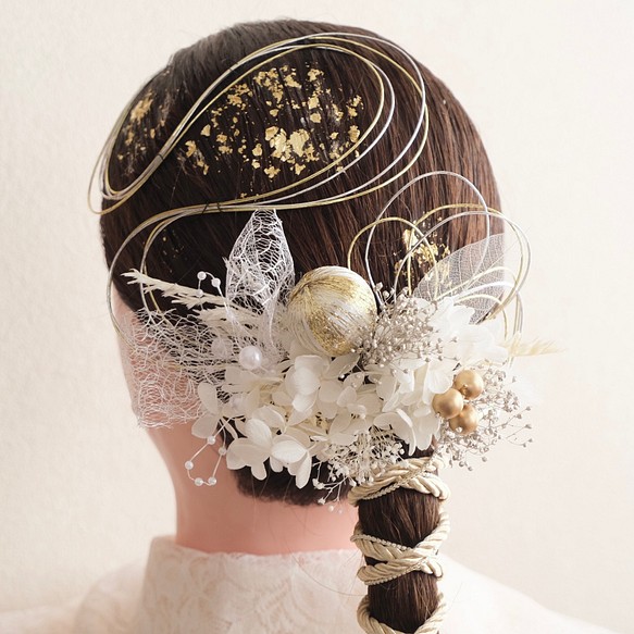 Creema_jp's tweet image. 成人式のヘアアクセサリーは決まりましたか？
トレンドの水引や金箔もついたこんなヘッドパーツなら、特別な一日をおしゃれに彩ってくれるはず✨
#Creema今日のおすすめ
#成人式髪飾り

&amp;gt;&amp;gt;buff.ly/3FfLE8o