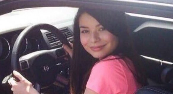 scrawlingkay's tweet photo. me after blowing several stop signs because they are a fictional construct #notagoodbyevideobecause https://t.co/nal05MVAAR