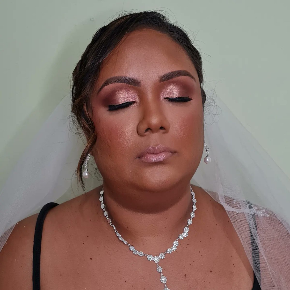 _SakuraBeauty_'s tweet photo. This is your reminder not to leave your makeup bookings for "Last Last" 😉

Bookings available for all holiday events &amp; Carnival Makeup appointments are available as well

Whatsapp 📲 1-868-689-4773 or link in bio  #carnivalmakeupartist #trinidadmakeupartist #Burnaboy #lastlast https://t.co/ylLFr0lWLh