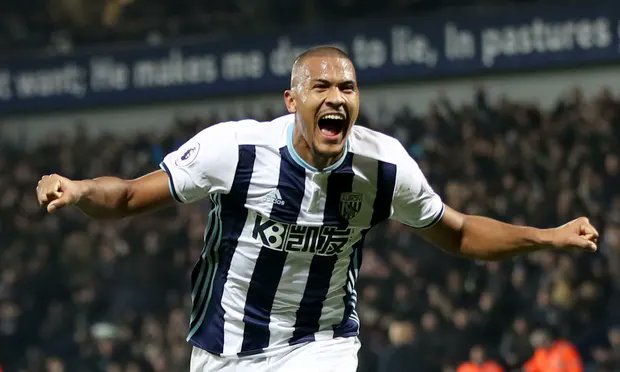 OTD_PL's tweet photo. #OnThisDay in 2016: @WBA 3-1 @SwansOfficial.
@salorondon23 scored a hat-trick of headers as West Brom defeated Swansea for only the fourth time in 11 PL games. #WBA 🔵⚪️🇻🇪 https://t.co/RwLIwsvNle