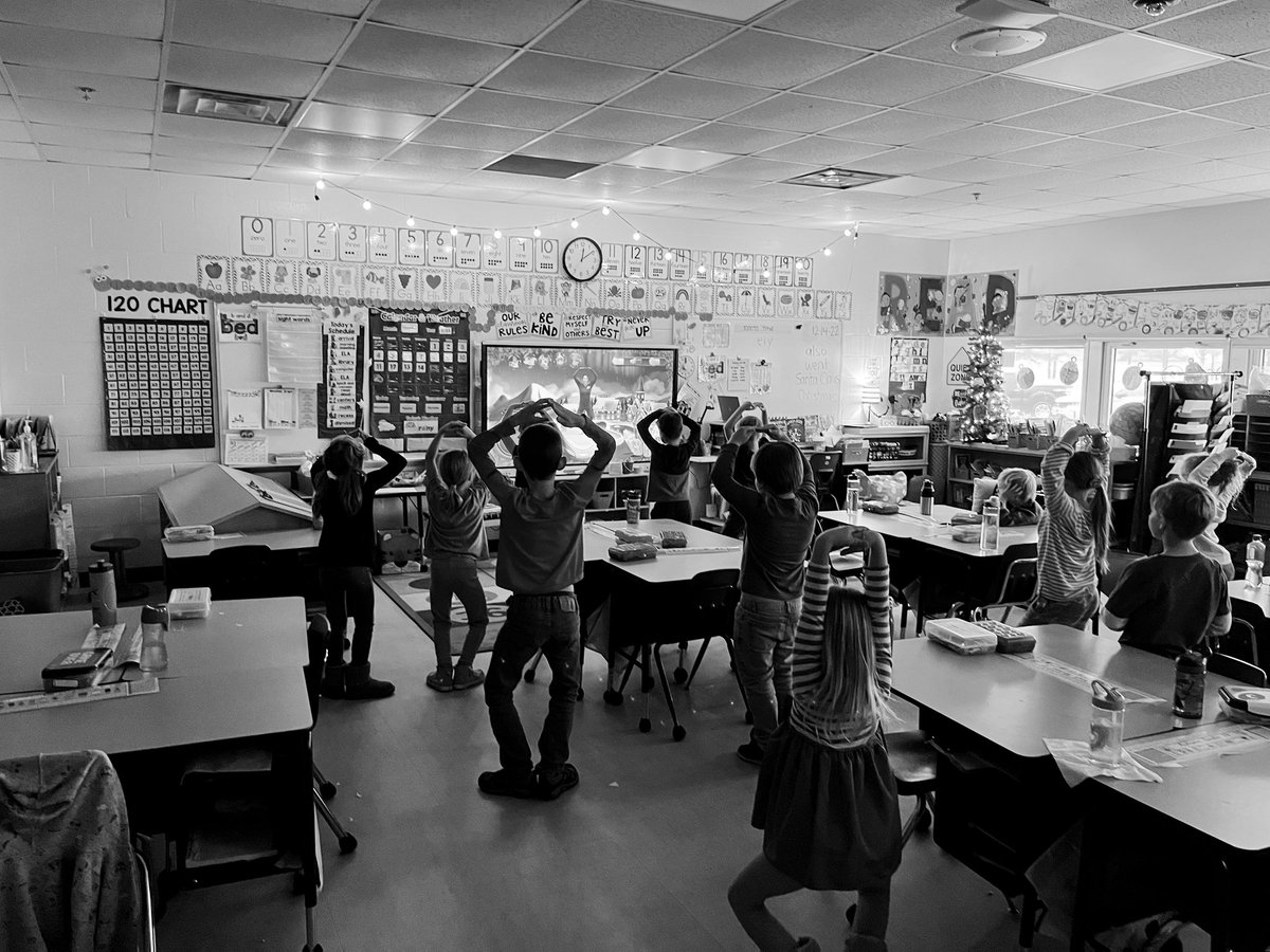 stephalvey's tweet photo. Mrs. Price and I had a little fun with our 1st graders doing an indoor workout on this soggy Workout Wednesday—cosmic yoga, holiday style! #ibtigerpride @IBES_PE https://t.co/SizFgxkAOW