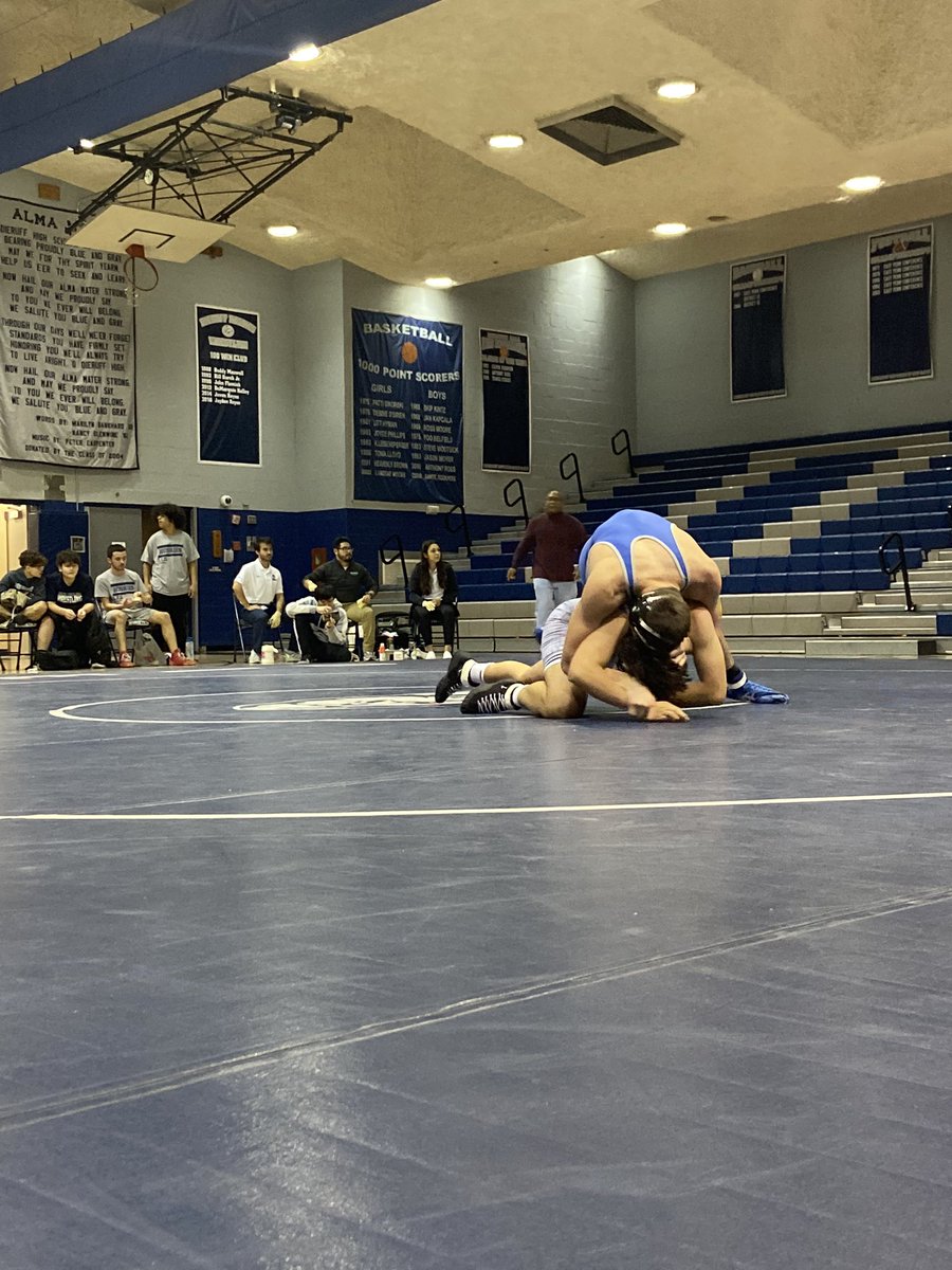 PVBearsWrest's tweet image. Awesome match tonight at @asddieruff! Double win with our junior high team winning 42-12, and our highschool team winning 51-12 💪🏼 Wishing @DieruffWrestlin the best of luck in their season 💙