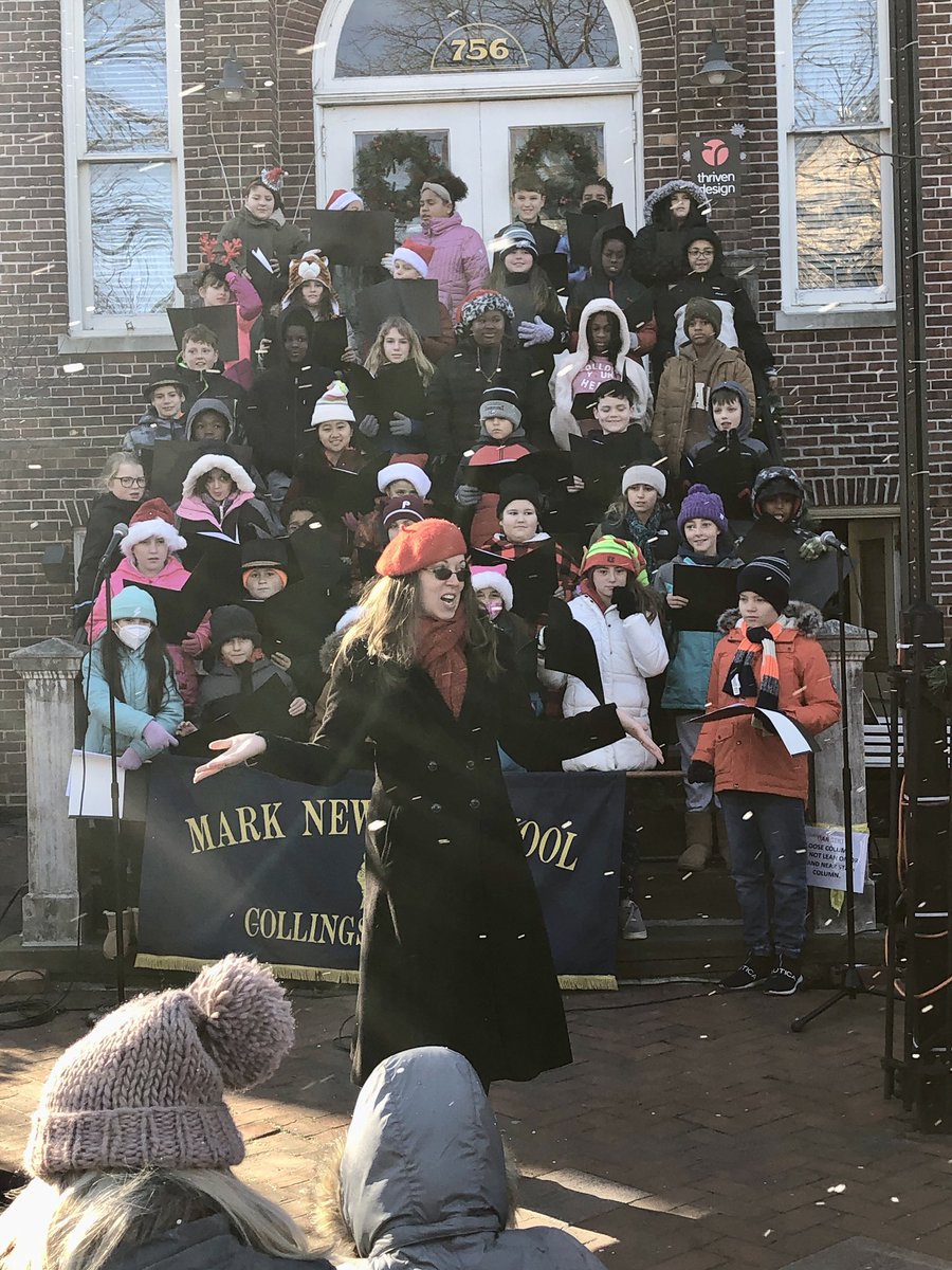 Fourth and Fifth Grade Chorus warmed our hearts today singing on The Avenue.