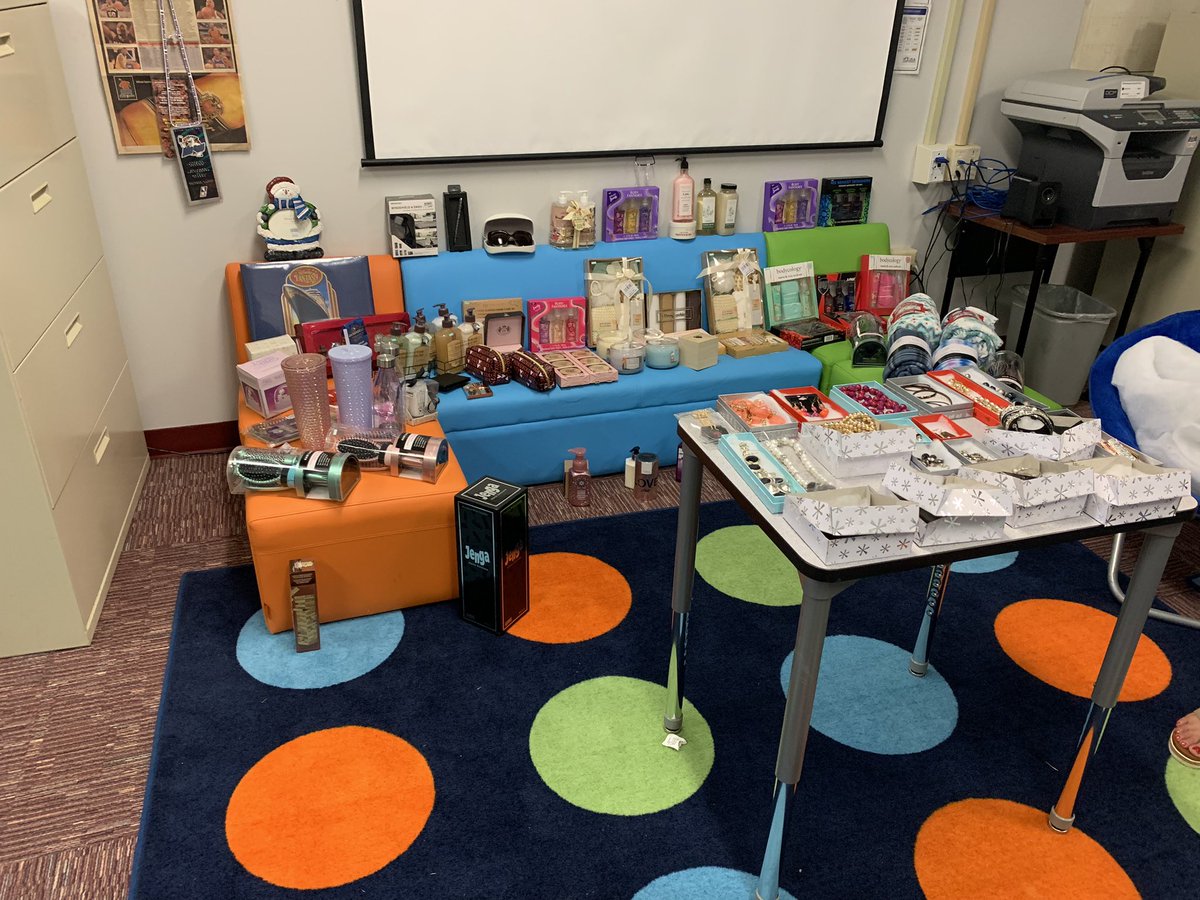 Celenadarling's tweet photo. Santa’s helpers Cheryl Smith and Dr. Roberson helped wrapped the gifts. Thanks ladies. https://t.co/POGGTuGZ5x