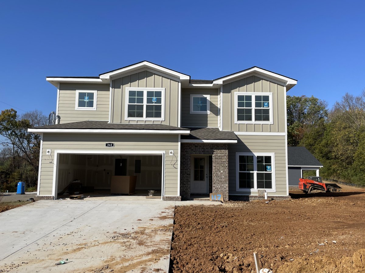 chrisagarrett's tweet photo. Do you know someone looking for a great #property in #LaVergne?   #realestate https://t.co/dRLnVXFtzf https://t.co/o7Be3m5eBJ