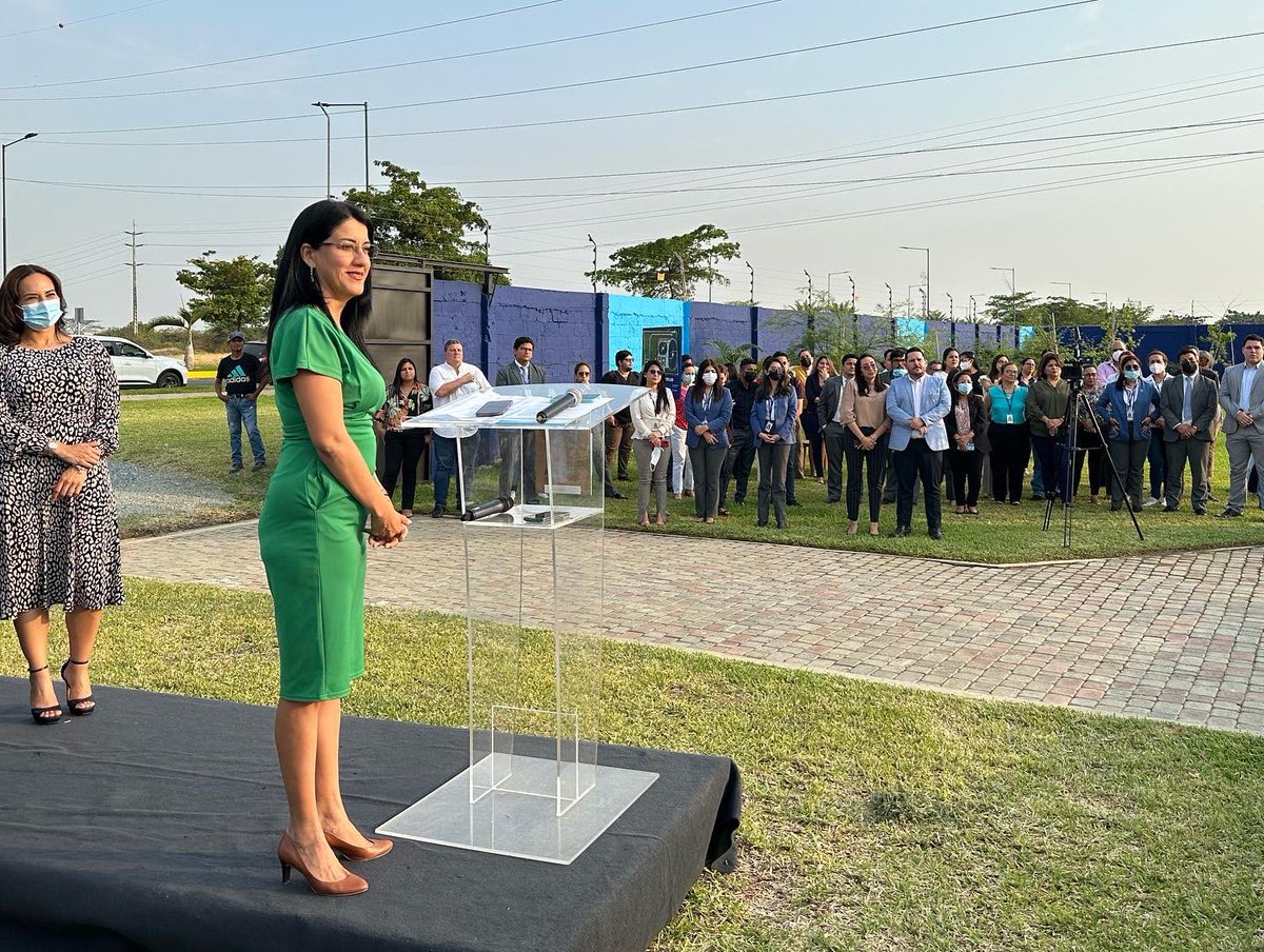 UnivEcotec's tweet photo. ¡Inauguramos un nuevo espacio ECOTEC, el #GreenProjectsLab! 🧪
Un espacio experiencial en el que nuestra Comunidad #ECOTEC podrá conocer los proyectos #medioambientales que tenemos en marcha 🌱. https://t.co/0F2GauExhV