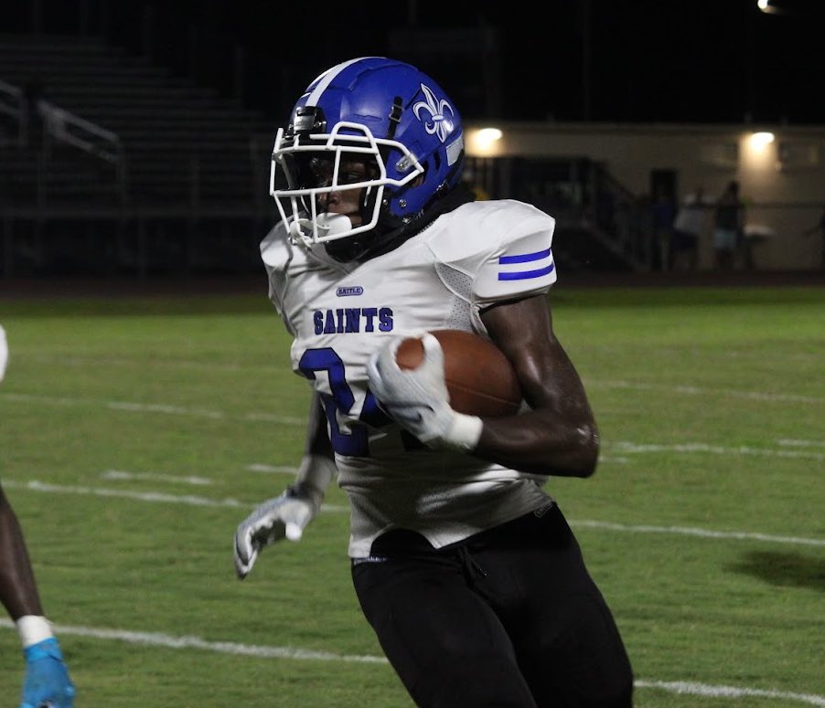 WFHS_FB's tweet photo. 🚨🚨🚨🚨🚨🚨🚨🚨

#RecruitWestFel 

2024 RB Elstron Longs #24 

5’9

170lbs 

2022 All-District RB 

Head Coach: @CoachFuller_WF 

JUNIOR-SEASON HIGHLIGHTS: 
https://t.co/00KNHYeraW https://t.co/Y6eQP6aV71