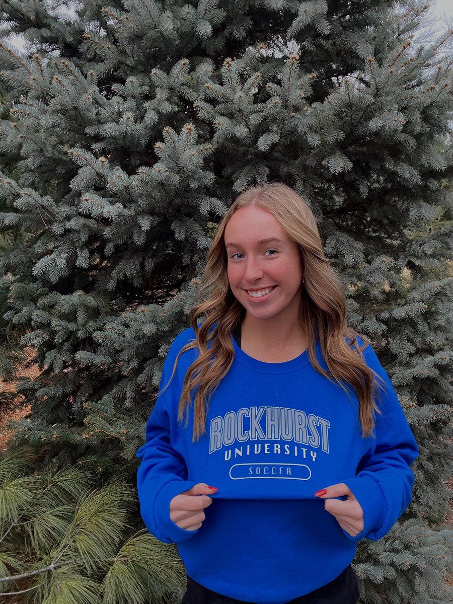 schmidt_sydney5's tweet image. I am so excited to announce my commitment to Rockhurst University to continue my academic and soccer career! Big thanks to my family, friends, coaches, and teachers who have got me to where I am today and made this possible!! Go hawks!!  @RU_WomensSoccer @PXGirlsSoccer @402DA_