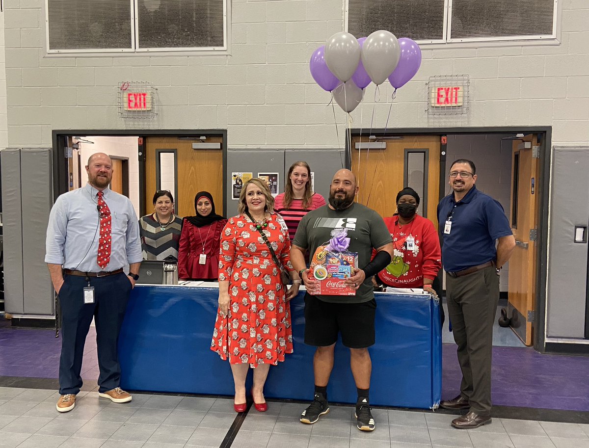 LegacyECISD's tweet photo. Congratulations to Legacy’s Teacher of the Year - Coach Adrian Rodriguez!
#LMSBetterTogether
#ECProud
@LMSKnights https://t.co/OZd2wNAz8Q