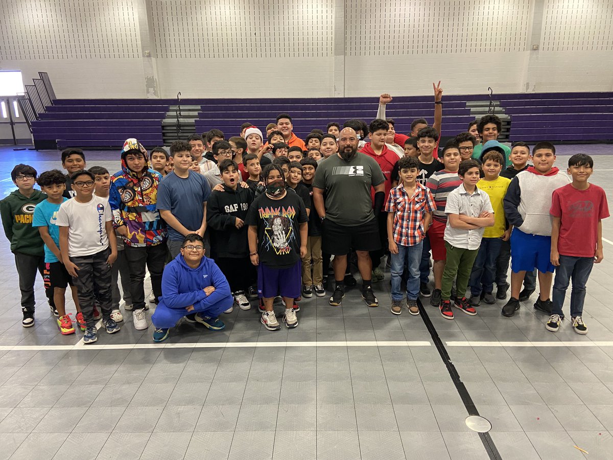 LegacyECISD's tweet photo. Congratulations to Legacy’s Teacher of the Year - Coach Adrian Rodriguez!
#LMSBetterTogether
#ECProud
@LMSKnights https://t.co/OZd2wNAz8Q