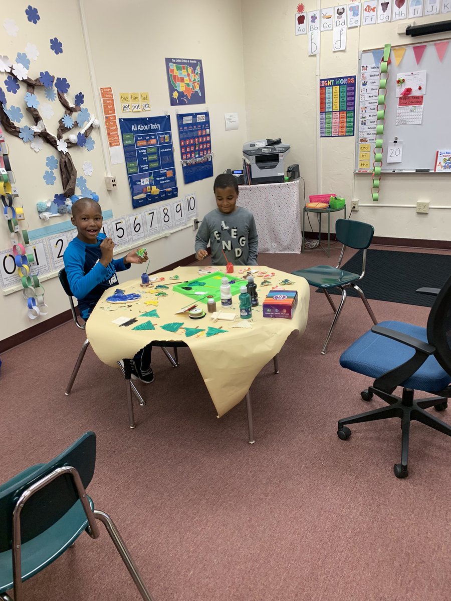 Celenadarling's tweet photo. Riverview’s awesome Elementary I-ABLE Class Mrs. Sara and Mrs Angie working with students on their handcrafted and baked ornaments https://t.co/qOwOXkGVkv