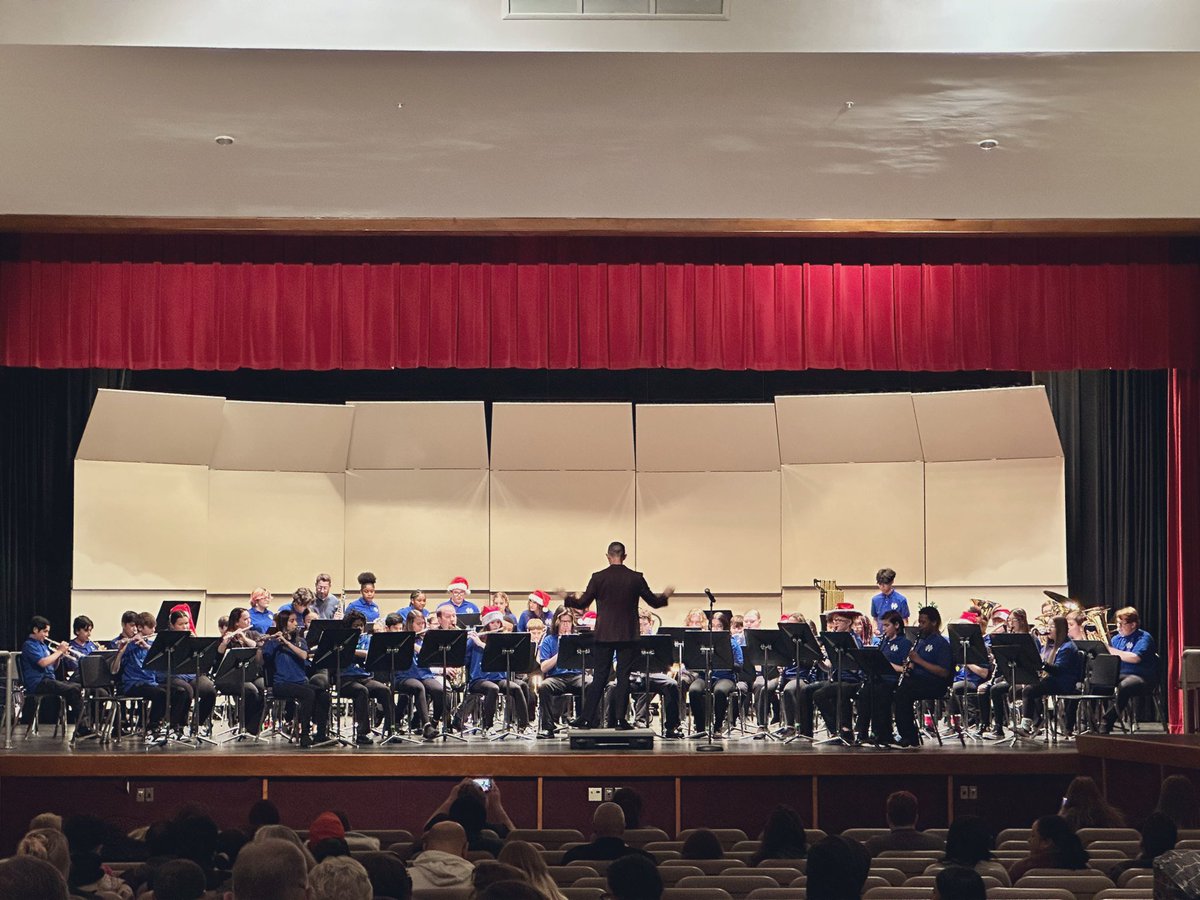 The concert with our 8th grade band students at <a href="/Hamilton_WMS/">Wilson Middle School</a> is about to begin!