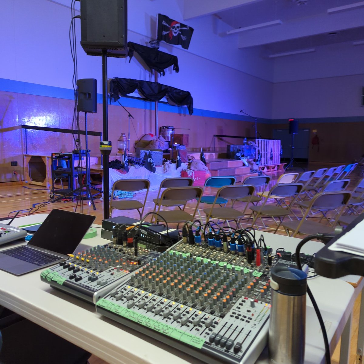 We might only have 80 students across 4 classes in K-5 <a href="/EHNews/">EH Montessori</a> but we don't mess around when it comes to our end-of-term musical every December. 

Show goes on tomorrow and the kids as ready to shine!
(in a piratical kind of way 😅)

<a href="/WestVanSchools/">WestVanSchools</a>