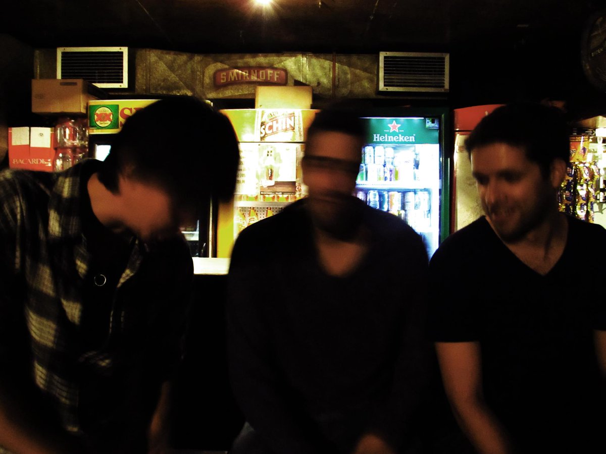 bandacharge's tweet photo. Nós no bar A Obra em BH https://t.co/w8IL03UpCr