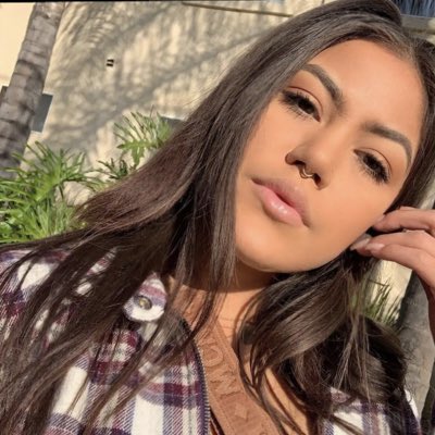 rosseMagdalena's tweet photo. #NewProfilePic https://t.co/VsNxOHezoA