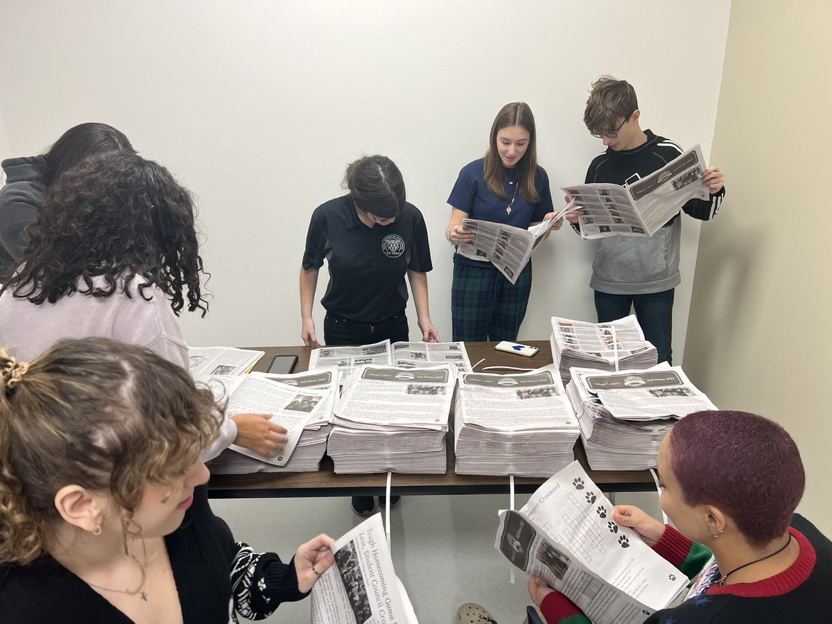 SotocatMedia's tweet photo. Our newspaper, The Silver Paw, has released its very first issue—ever! Stop by A108 or the main office to pick up a copy! 📰

Thank you to all the support we have gotten from our Wildcat family! 🐾🗞️ https://t.co/GwYSj6euOs