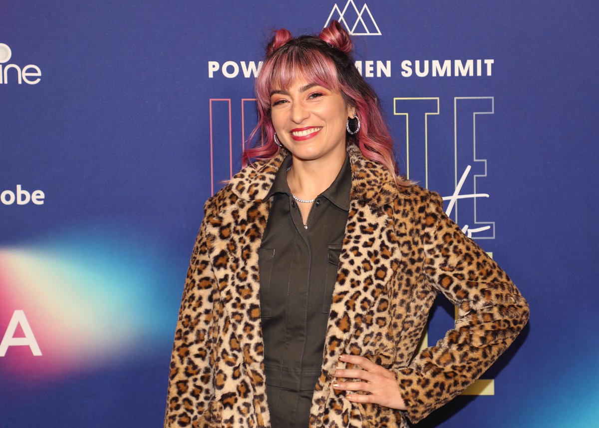 TheWrapWomen's tweet image. .@stassi, @melissavcomedy, @CorinneFoxx and Sabrina Impacciatore ("The White Lotus") on the blue carpet at our #PowerWomenSummit